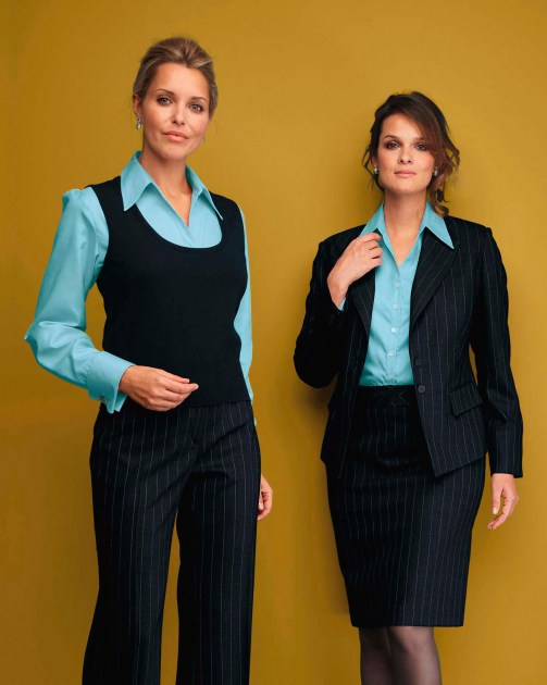 Вязаные свитера, жилеты, кардиганы