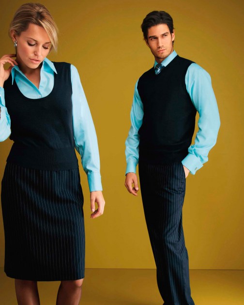 Вязаные свитера, жилеты, кардиганы